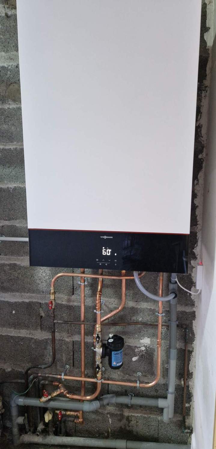 Mise en place de chaudières à gaz par des chauffagistes chevronnés.